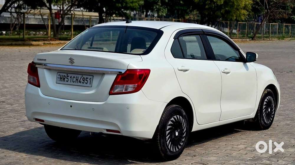 Maruti Suzuki Swift Dzire 1.3 Vxi, 2022, Cng & Hybrids