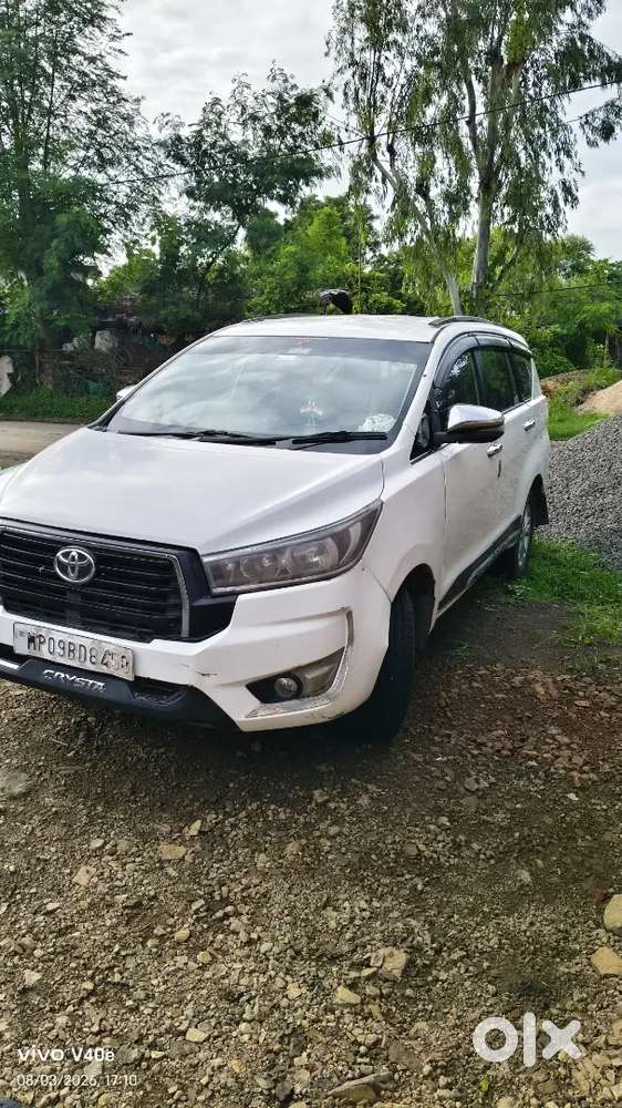 Toyota Innova Crysta 2.4 2018