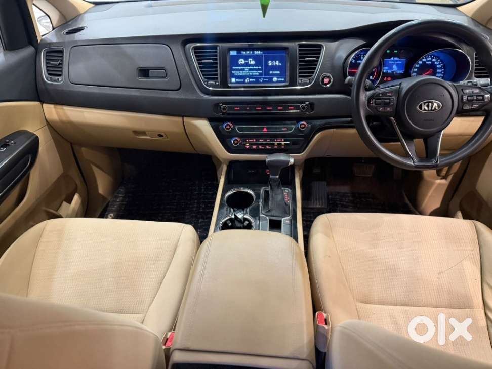 Kia Carnival Premium 8 Str, 2020, Diesel