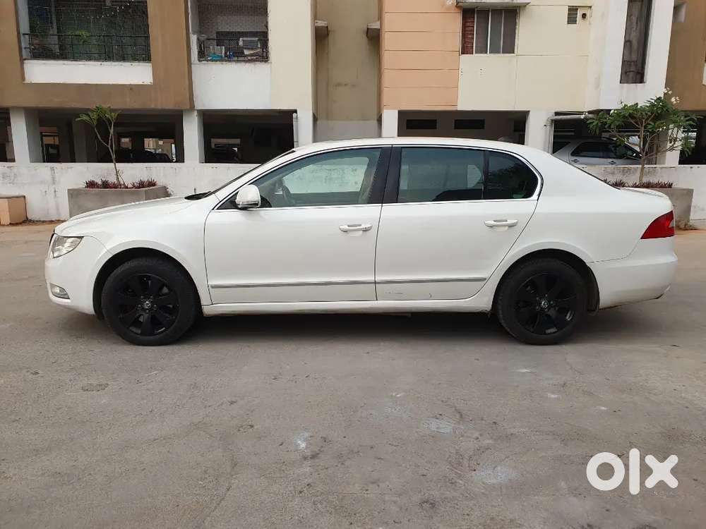 Skoda Superb 2012