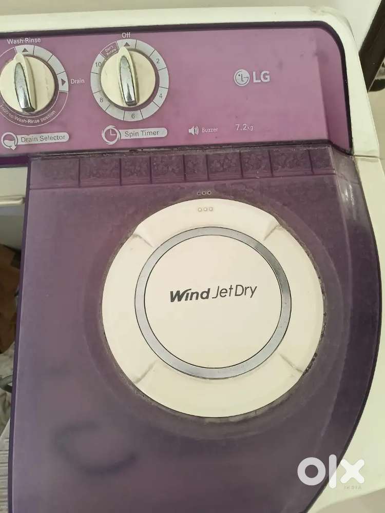 LG Semi automatic washing machine