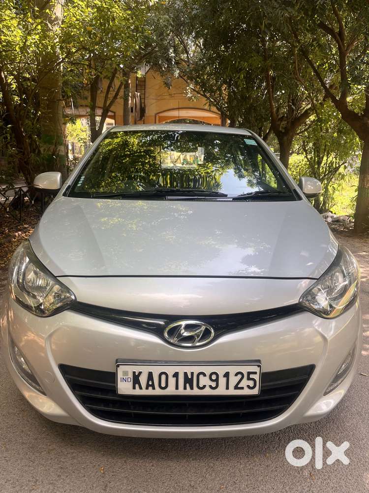 Hyundai I20 Sportz At 1.4, 2013, Petrol