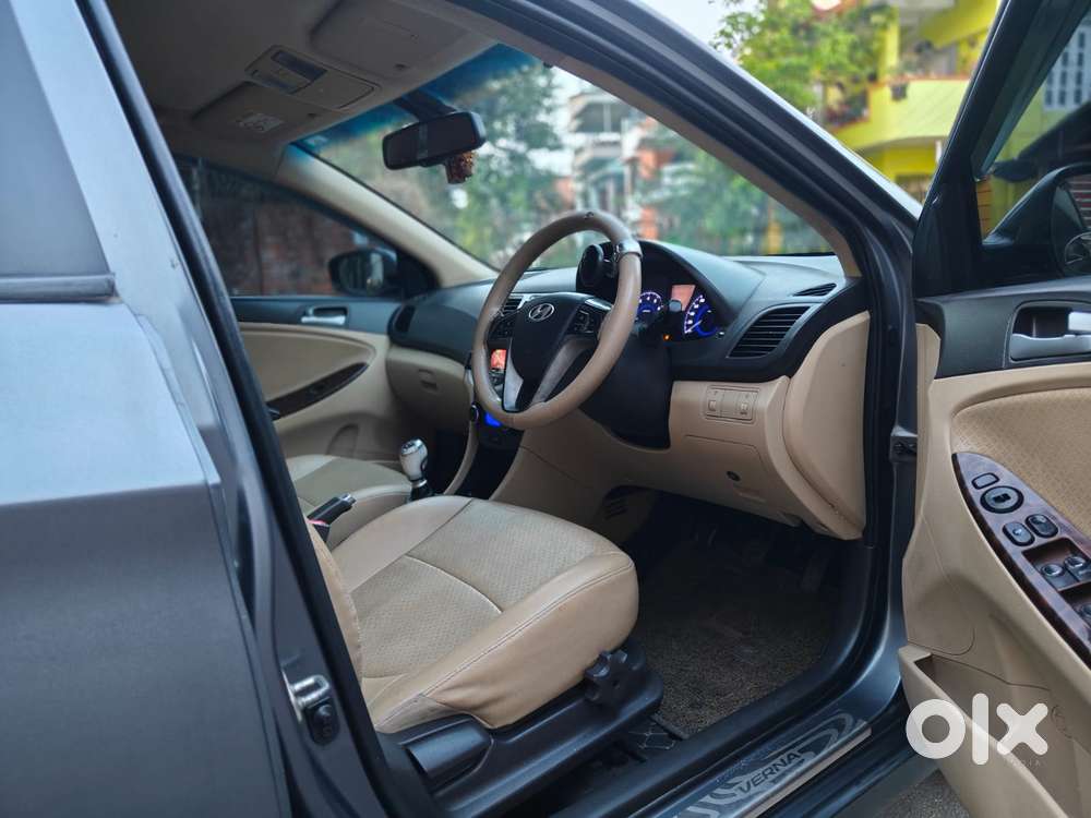 Hyundai Verna 1.6 Sx (o) Vtvt, 2015, Petrol