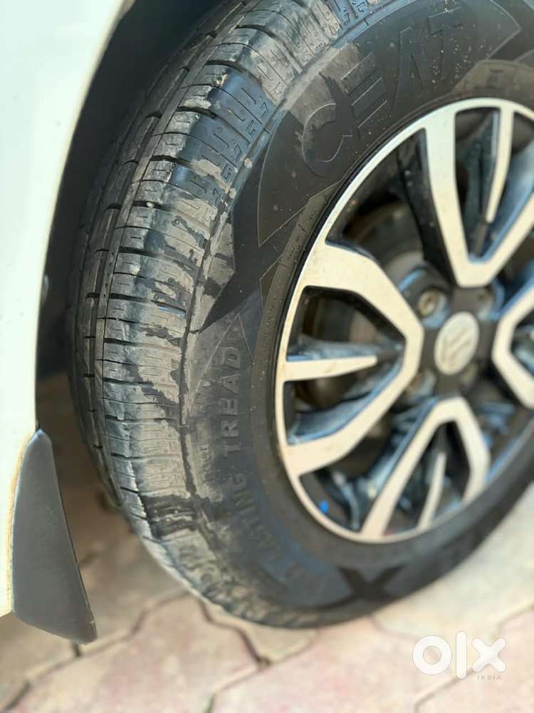 Maruti Suzuki Swift Vxi + Manual, 2020, Petrol