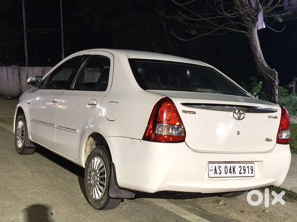 Toyota Etios 2012 Diesel 98000 Km Driven