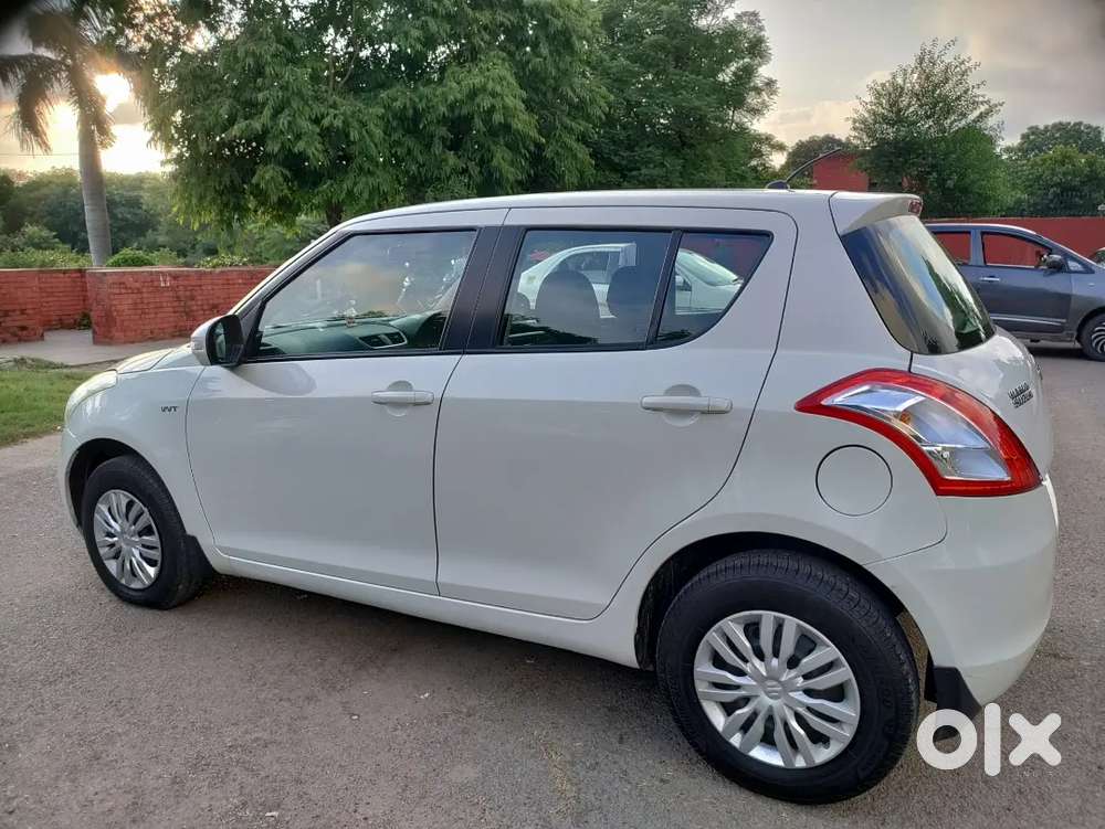 Maruti Suzuki Swift 2015 Vxi Petrol 68000 Km Driven