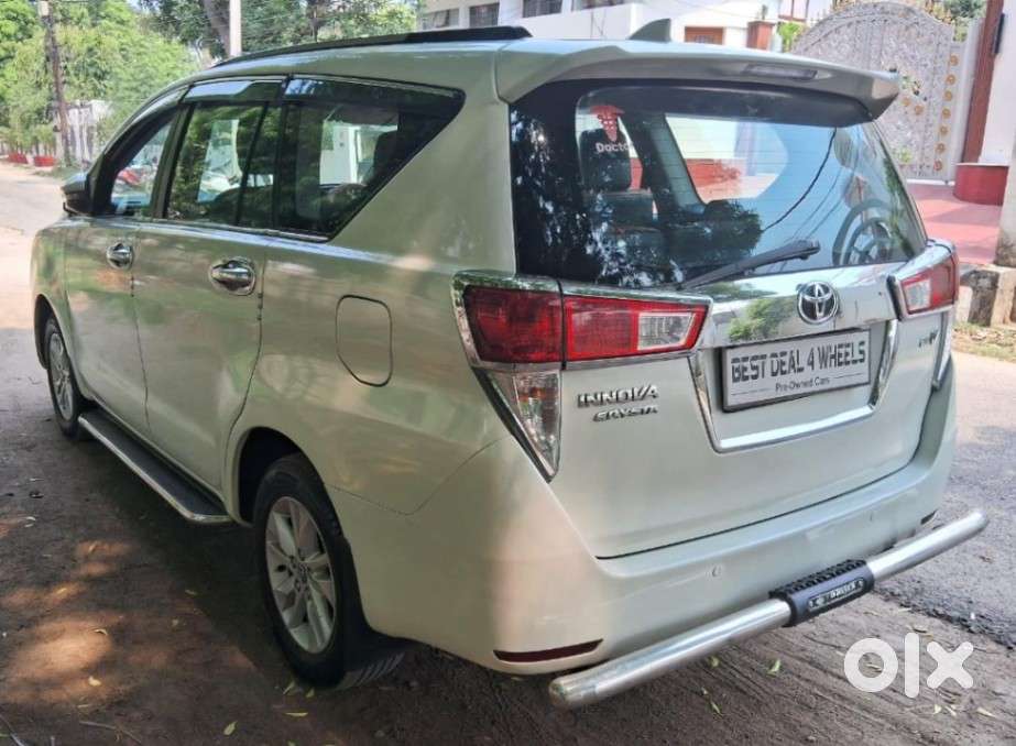 Toyota Innova Crysta 2.4 V 7 Str, 2017, Diesel