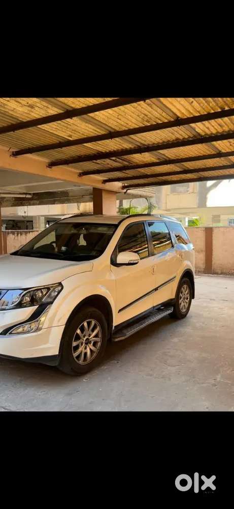 Mahindra Xuv500 2017 Diesel 72500 Km Driven