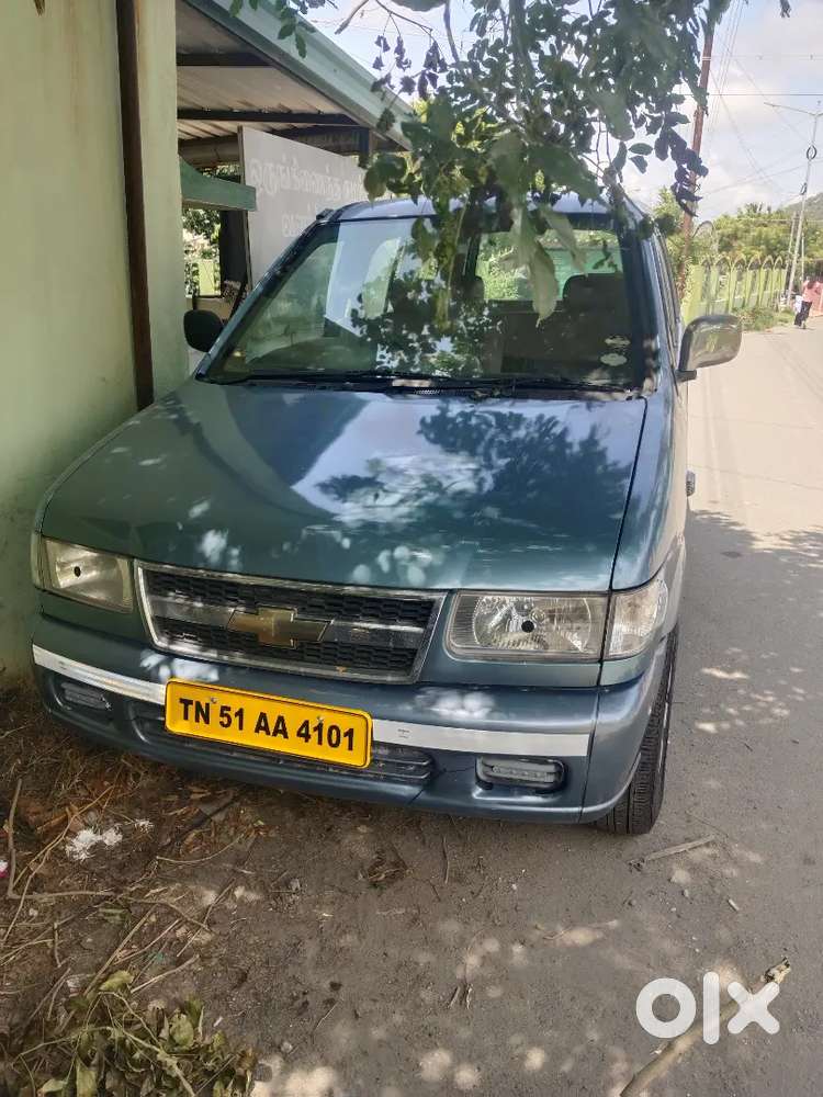 Chevrolet Tavera Neo 2013