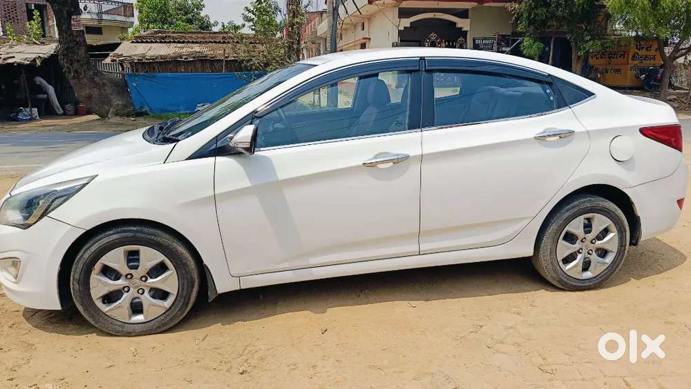 Hyundai Verna 2016 Diesel 100500 Km Driven