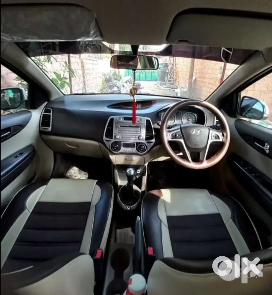 Hyundai I20 Asta Petrol 2011