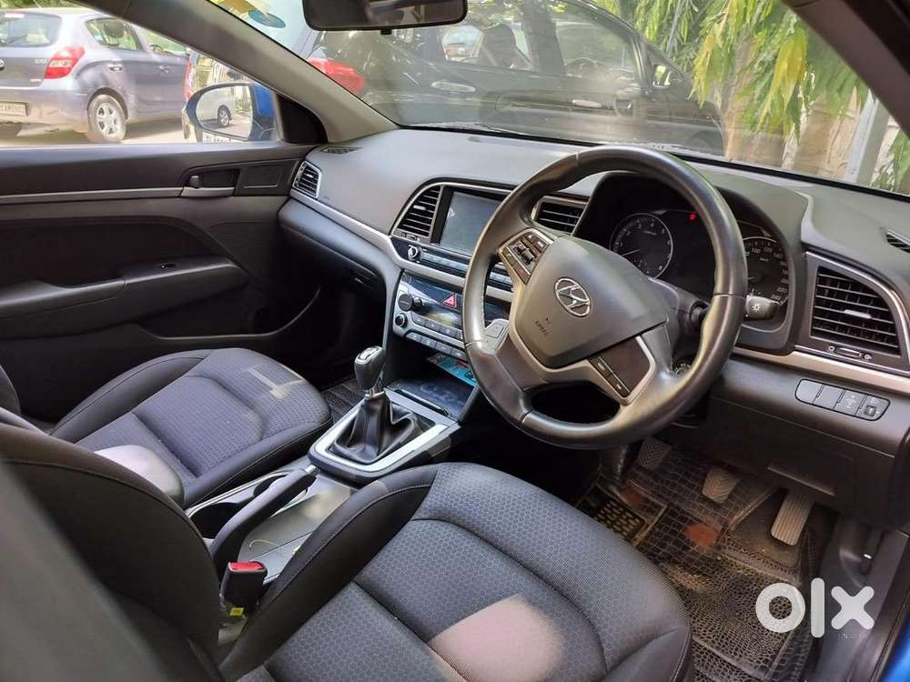 Hyundai Elantra 2016 Petrol Well Maintained