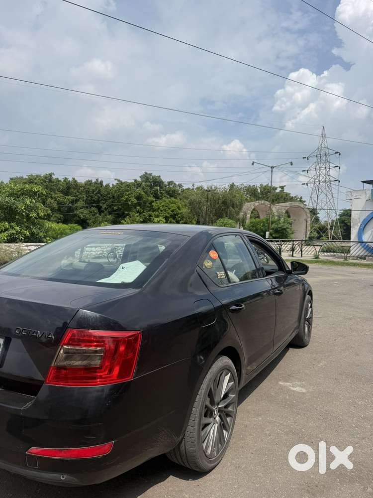 Skoda Octavia Ambition 2.0 Tdi At, 2014, Diesel