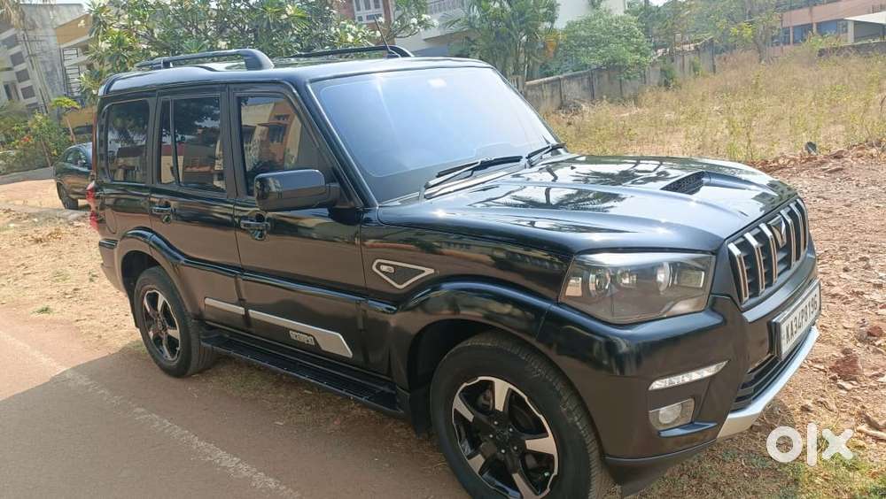 Mahindra Scorpio Classic 2.2 S 11 Mt 7 Str, 2023, Diesel