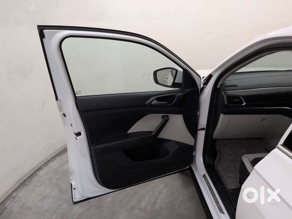 Volkswagen Taigun Topline 1.0 Tsi At (electric Seats), 2022, Petrol