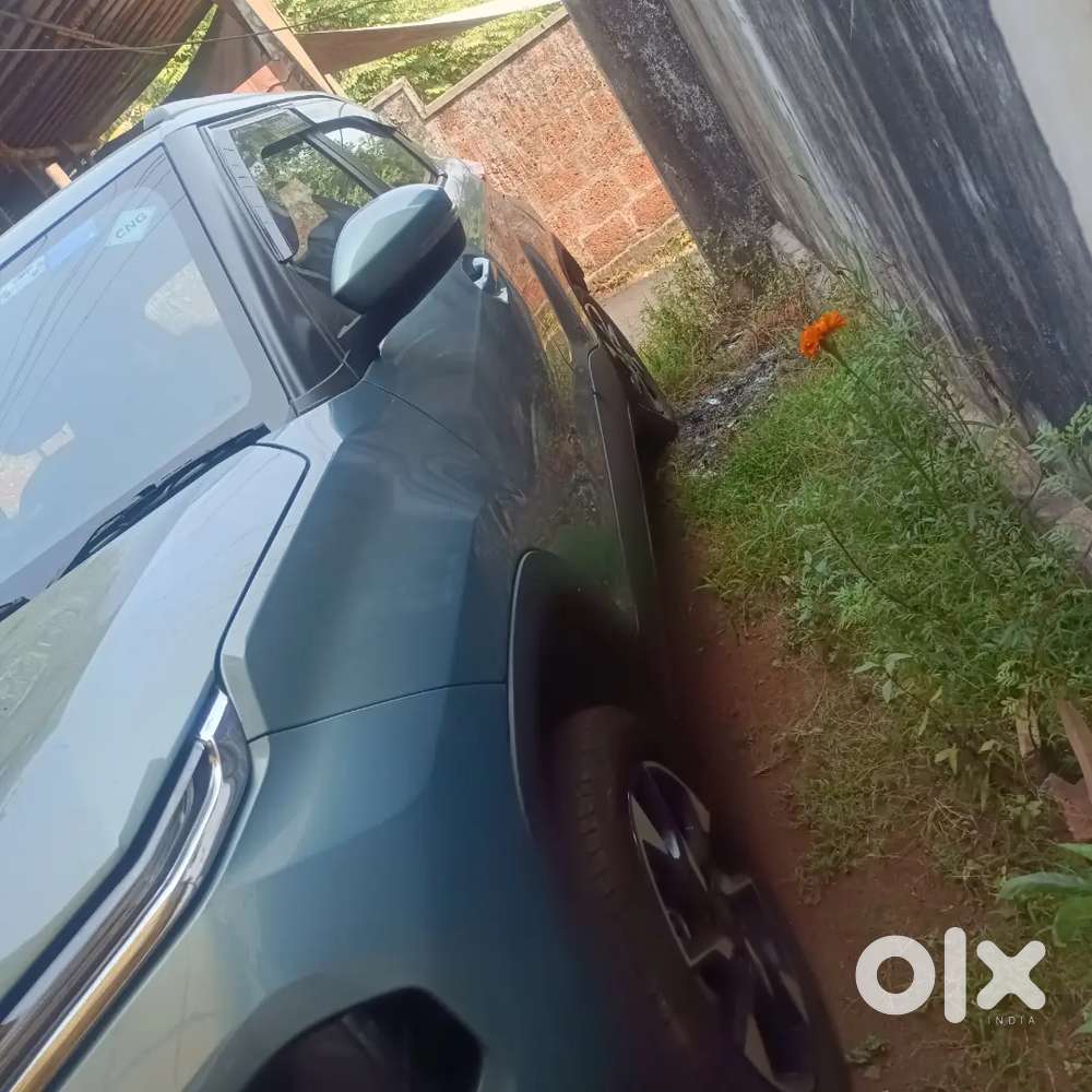 2025 Registerd Full Option Punch Petrol/cng