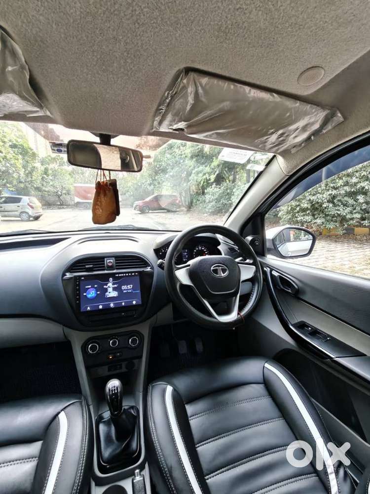 Tata Tiago 1.2 Revotron Xt (o), 2017, Petrol