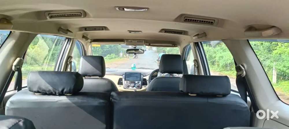 Toyota Innova 2016 Diesel 110000 Km Driven