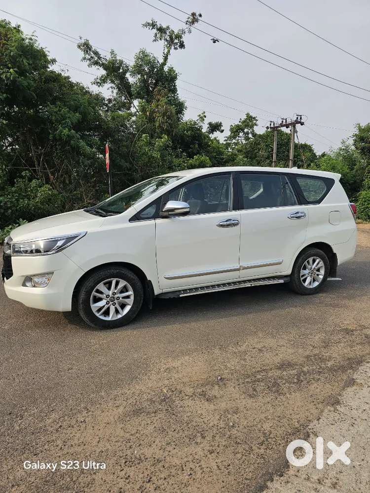 Toyota Innova Crysta 2017