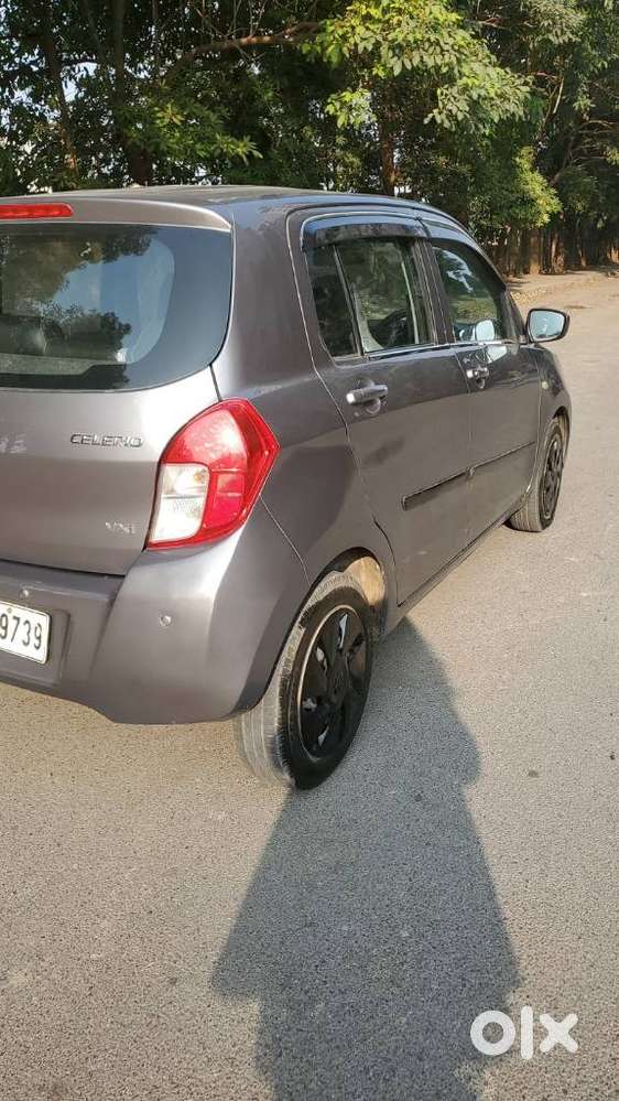 Maruti Suzuki Celerio 1.0 Vxi Amt, 2016