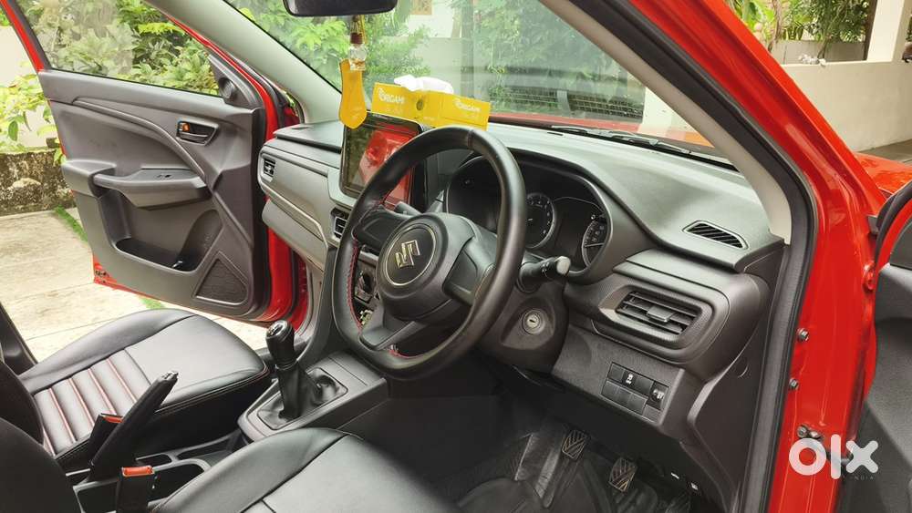 2023 Maruti Brezza Lxi Petrol Manual  33,211 Km