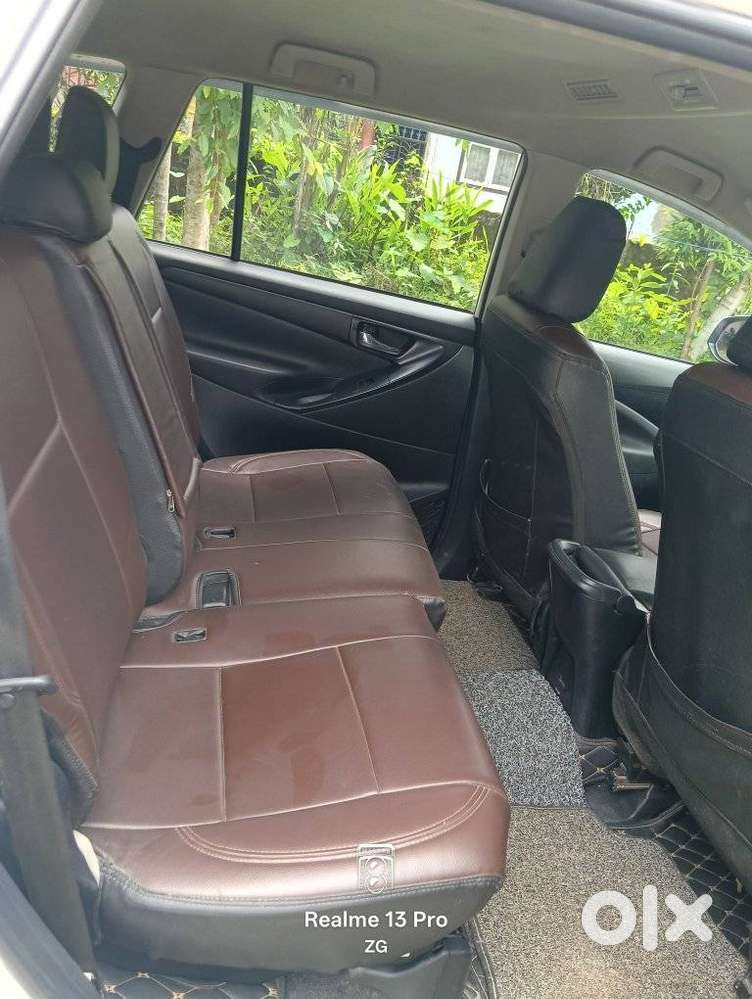 Toyota Innova Crysta [2020-ongoing] 2.4 Gx 7 Str, 2023, Diesel