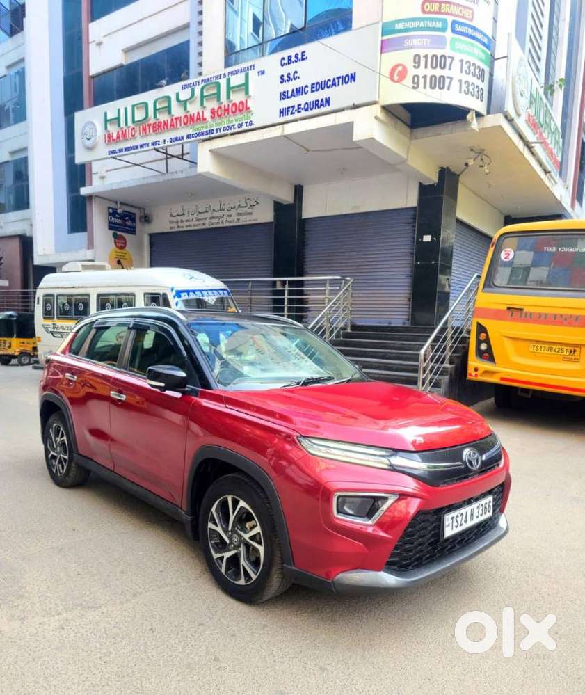 Toyota Urban Cruiser Hyryder 1.5 V Hybrid, 2023, Petrol