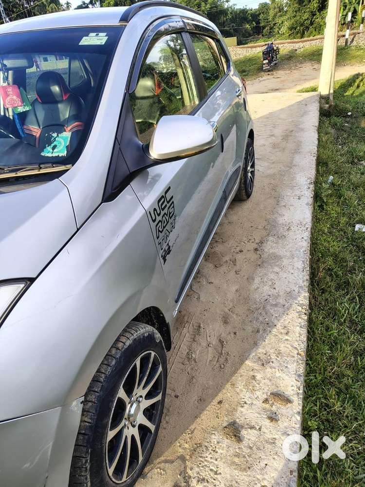 Hyundai Grand I10 2015 Petrol Well Maintained