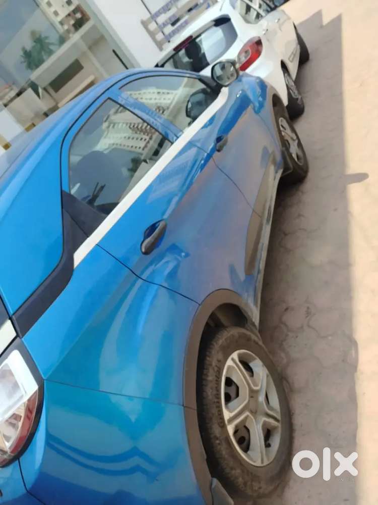 1st Owner Tata Nexon  44.5k Km  Full Service History  New Uc6 Tyres