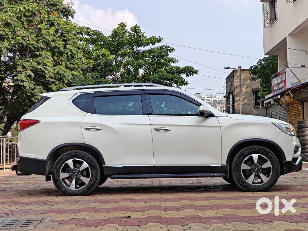 Mahindra Alturas G4 4wd At, 2021, Diesel
