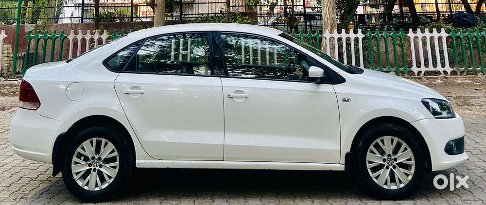 Volkswagen Vento 1.2 Tsi Highline Plus At, 2015, Petrol