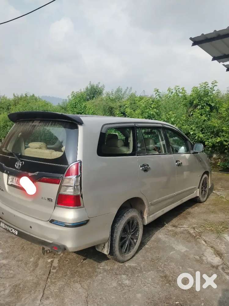 Toyota Innova Diesel 2014