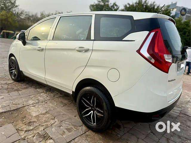 Mahindra Marazzo M4, 2020, Diesel