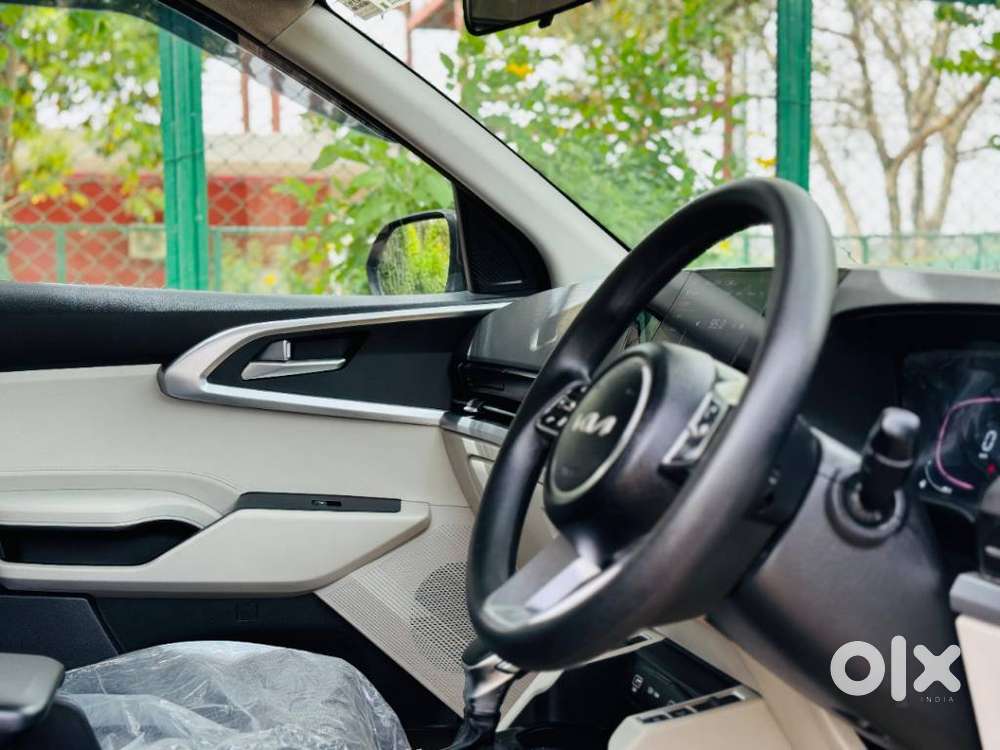 Kia Carens 1.4 Prestige Plus Turbo Dct 7 Str, 2022, Petrol