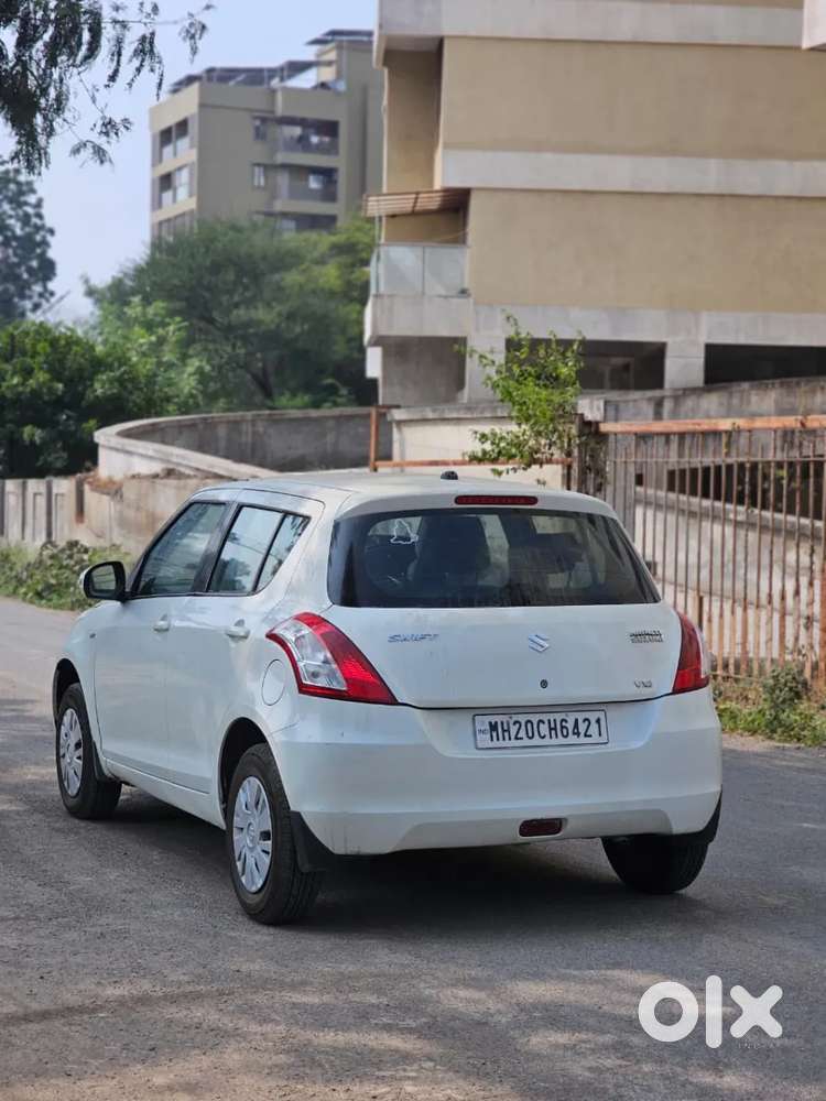 Maruti Suzuki Swift Vxi Bsiv, 2013, Petrol
