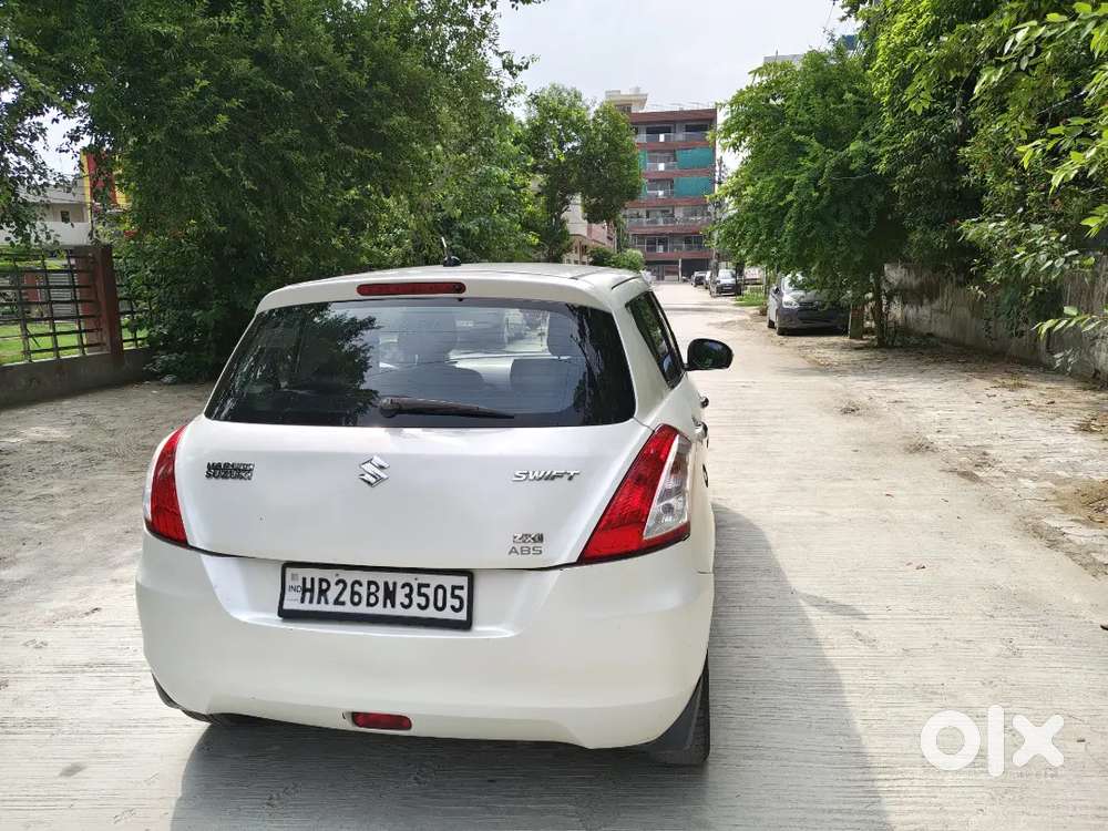 Maruti Suzuki Swift Zxi Top Model 2011  First Owner  Well Maintained