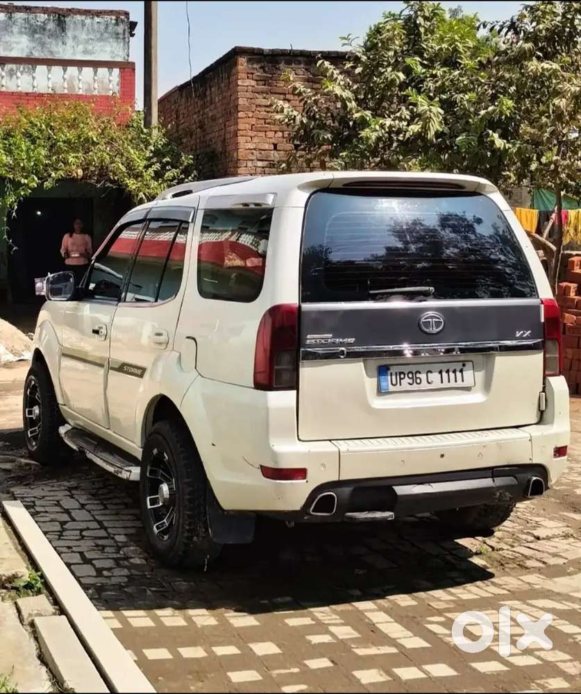 Tata Safari Storme 2013 Diesel 4000 Km Driven