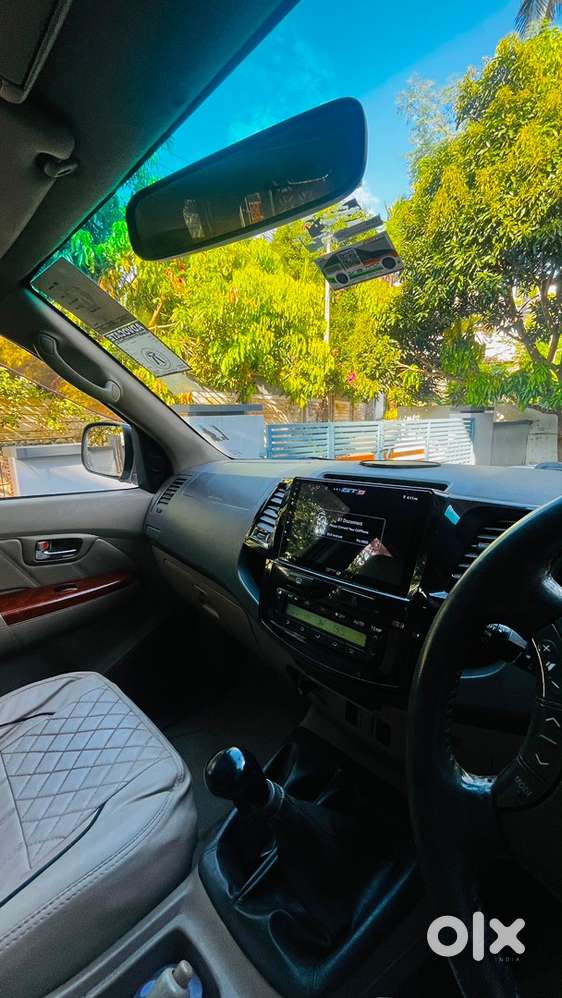 Toyota Fortuner Diesel 2011 Year