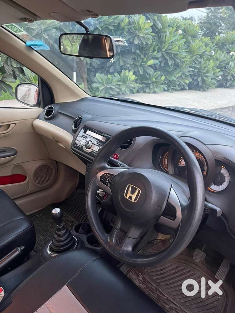 Honda Brio 2012 Petrol Well Maintained