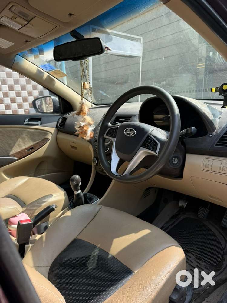 Hyundai Fluidic Verna 2011
