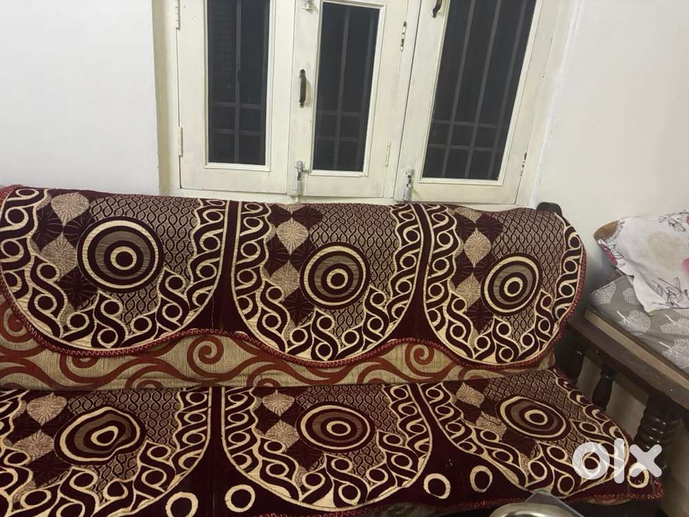 5 seater sofa