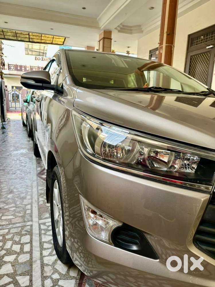Toyota Innova Crysta 2016 Diesel Well Maintained