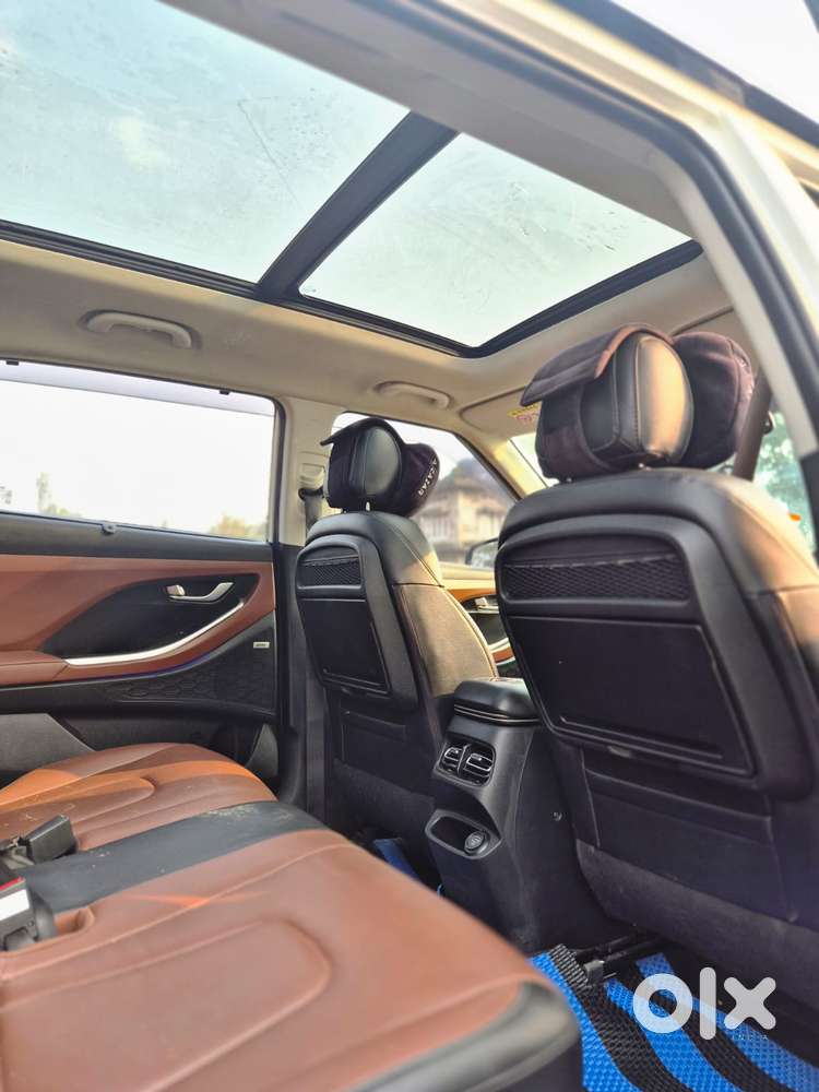 Hyundai Alcazar Platinum 7 Str 1.5 Turbo Petrol Adventure, 2022, Pet..