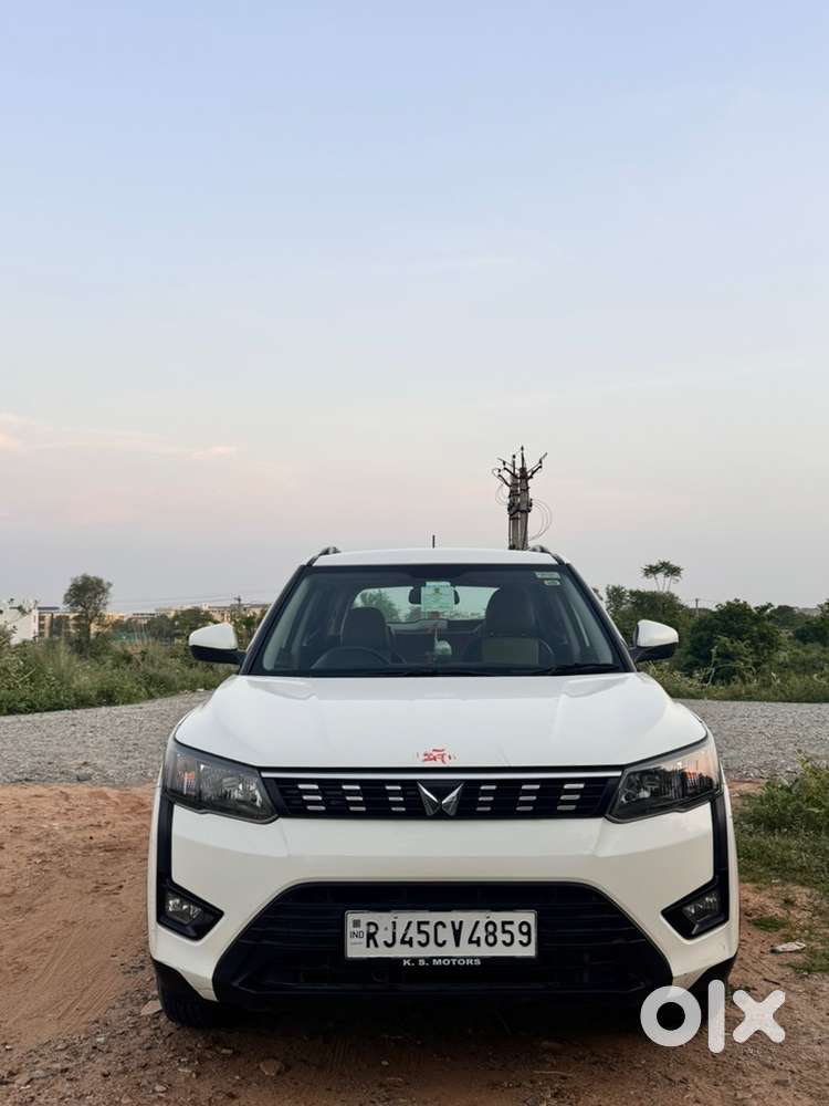Mahindra Xuv300 2023 Petrol