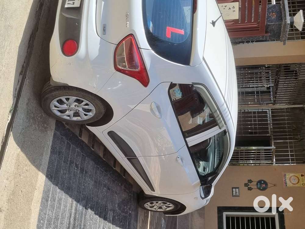 ग्रैंड I 10,मॉडल फरबरी 2017,मैन्युअल गियर, सिंगल हैंड Use, सभी पेपरहै