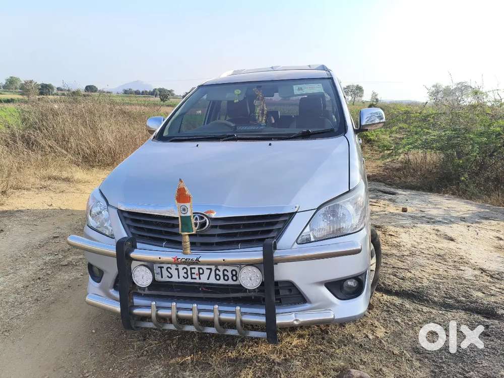 Toyota Innova 2012 Diesel 169000 Km Driven