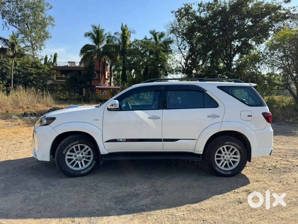 Toyota Fortuner 4x2 Automatic 2012 Model