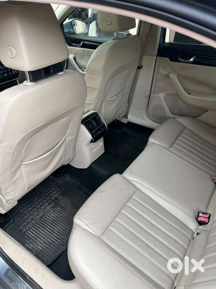 Skoda Superb Lk 1.8 Tsi At, 2016, Petrol
