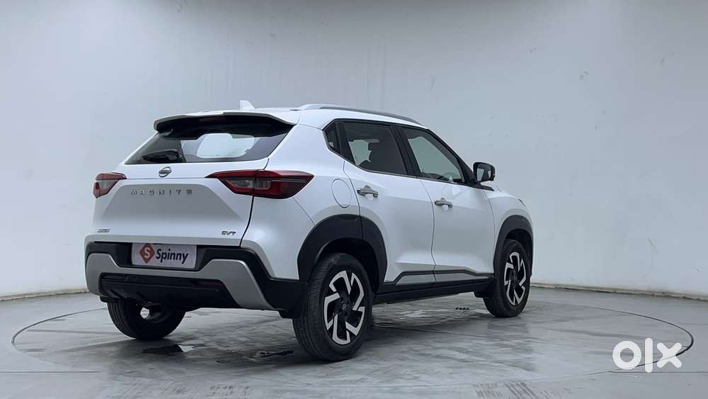Nissan Magnite 1.0 Xv Premium Turbo Cvt, 2023, Petrol