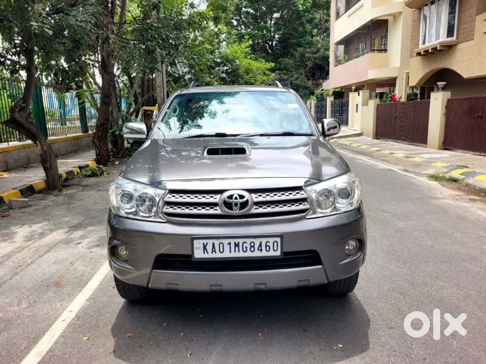 Toyota Fortuner, 2011, Diesel